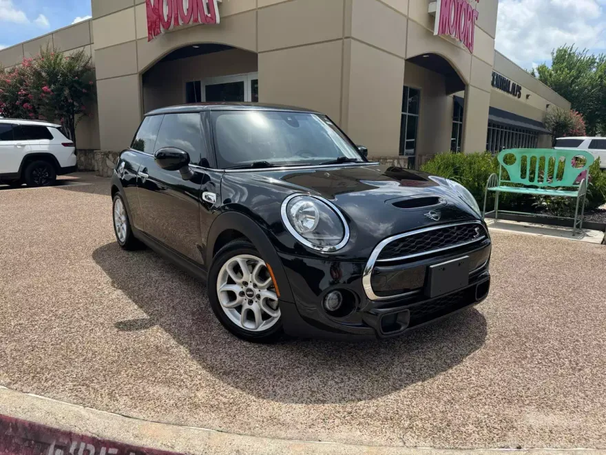 2020 Mini Cooper Hardtop S photo 1