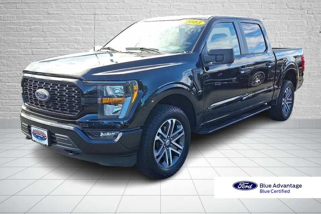2023 Ford F-150 XL photo 1