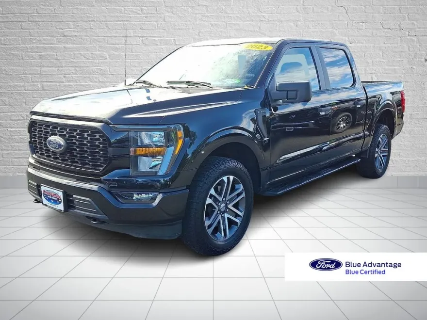 2023 Ford F-150 XL photo 1
