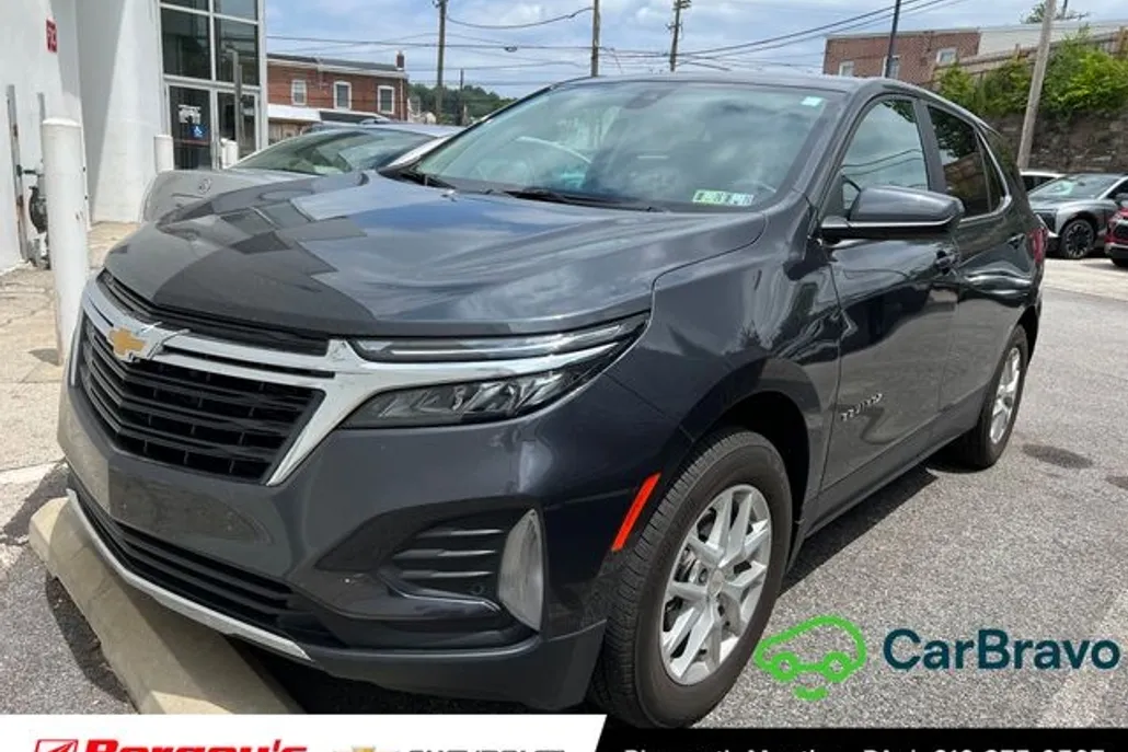 2023 Chevrolet Equinox LT photo 1
