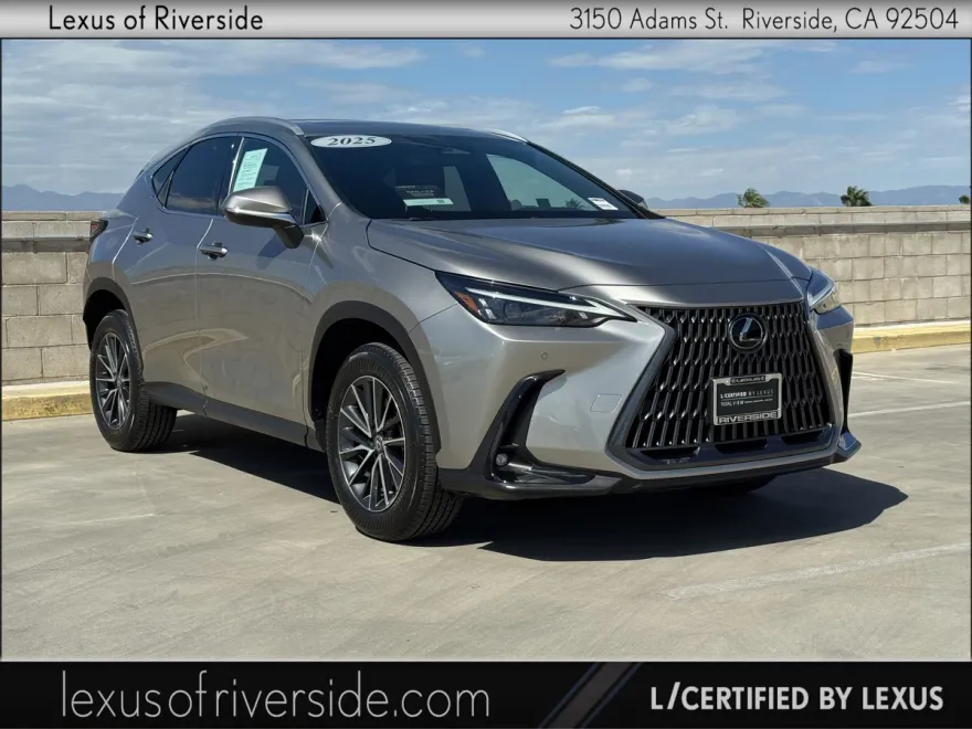 2025 Lexus NX 250 Premium photo 1