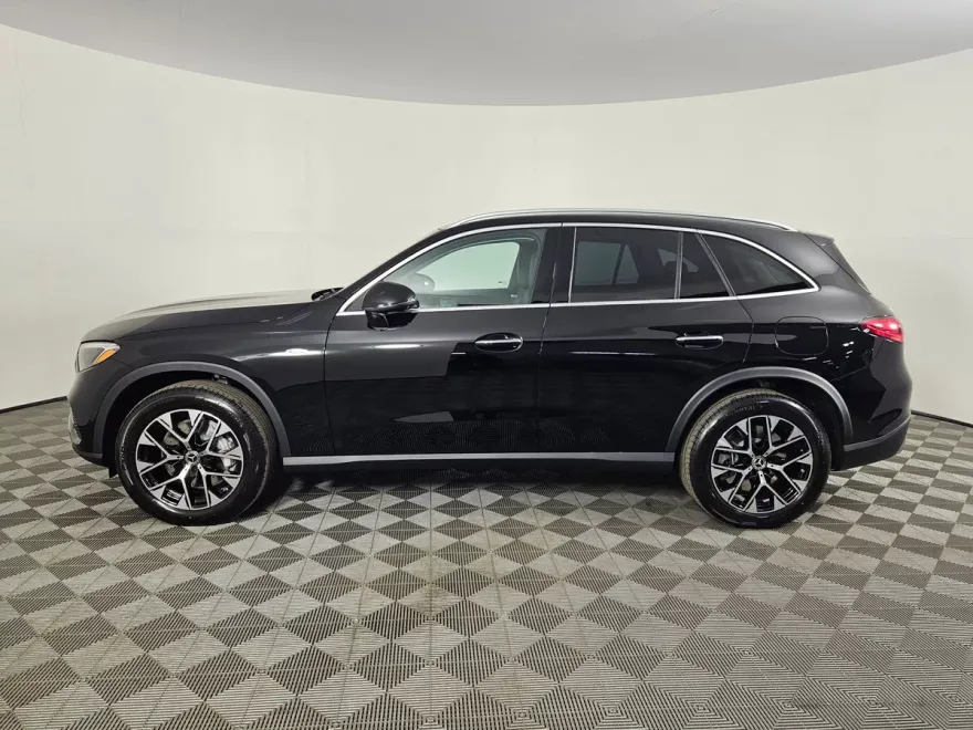 2025 Mercedes Benz GLC 350e 4MATIC photo 1