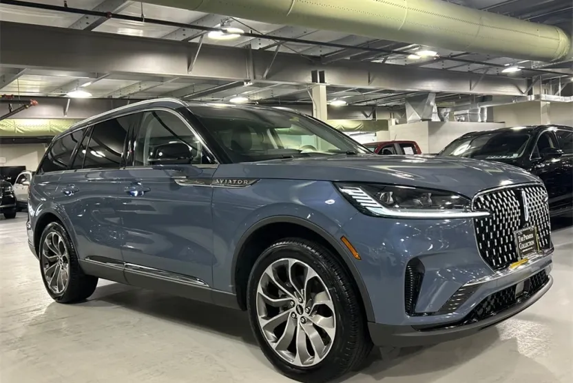 2025 Lincoln Aviator Reserve photo 1