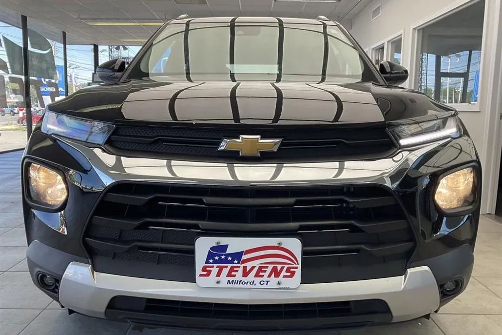2022 Chevrolet Trailblazer LT photo 1