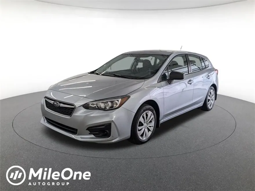 2017 Subaru Impreza 2.0i photo 1