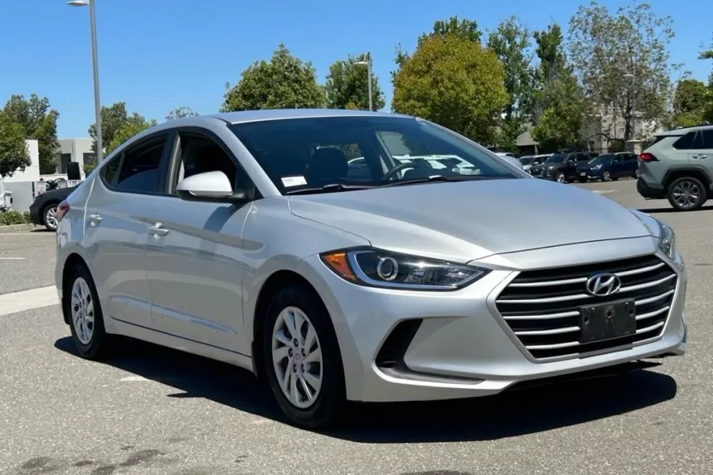 2018 Hyundai Elantra SE photo 1