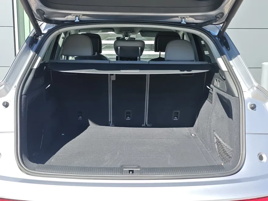 2022 Audi Q5 S line Premium photo 1