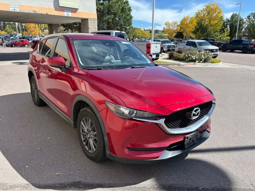 2017 Mazda CX-5 Touring photo 1