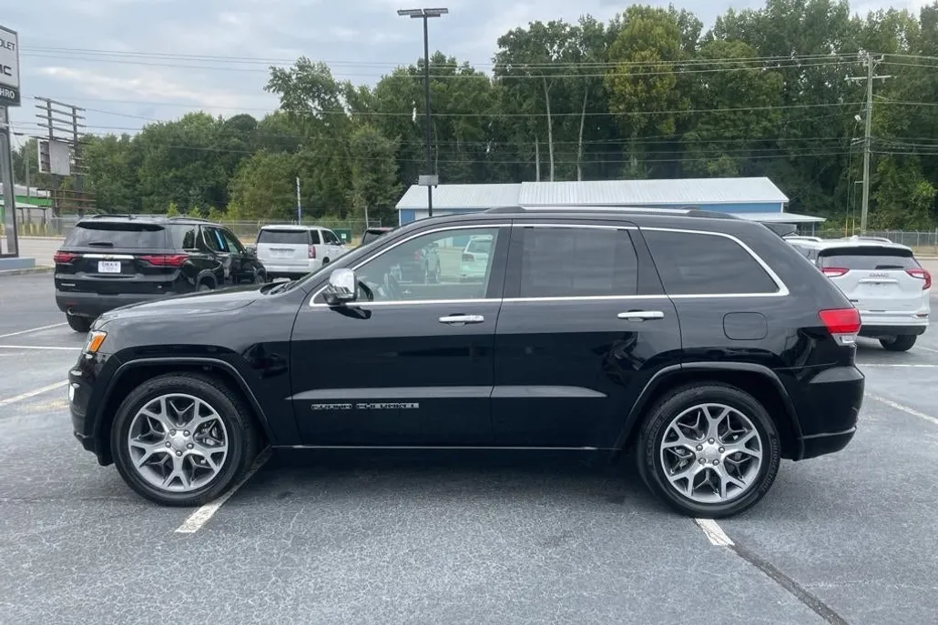 2021 Jeep Grand Cherokee Overland photo 1