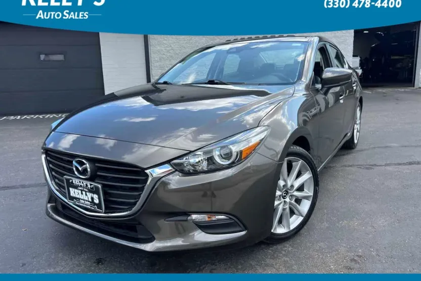 2017 Mazda Mazda3 Touring photo 1