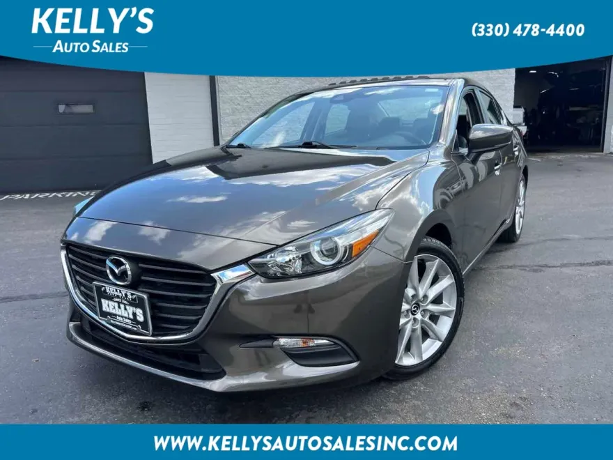 2017 Mazda Mazda3 Touring photo 1