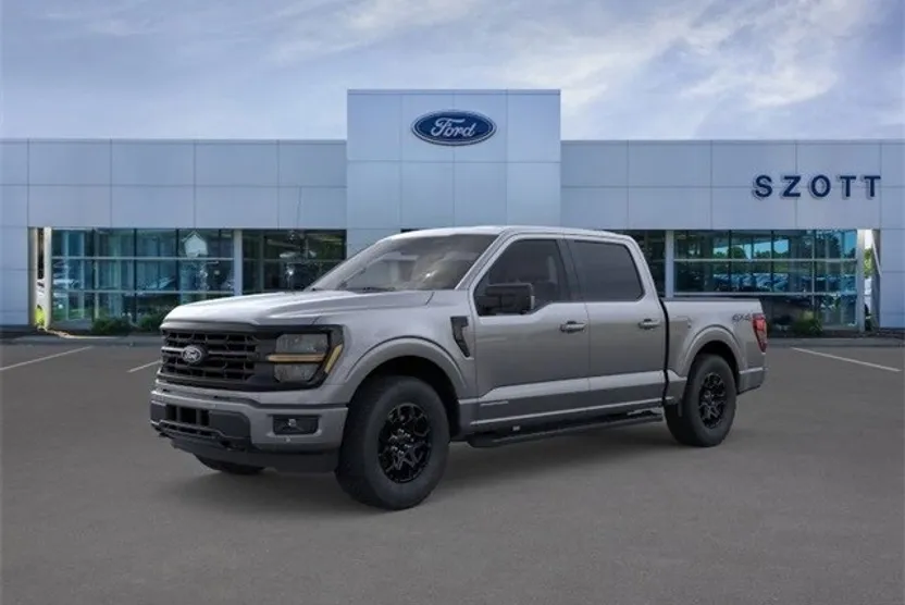 2025 Ford F-150 XLT photo 1