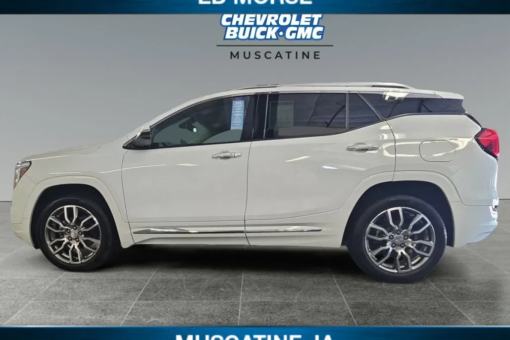 2023 Gmc Terrain Denali photo 1