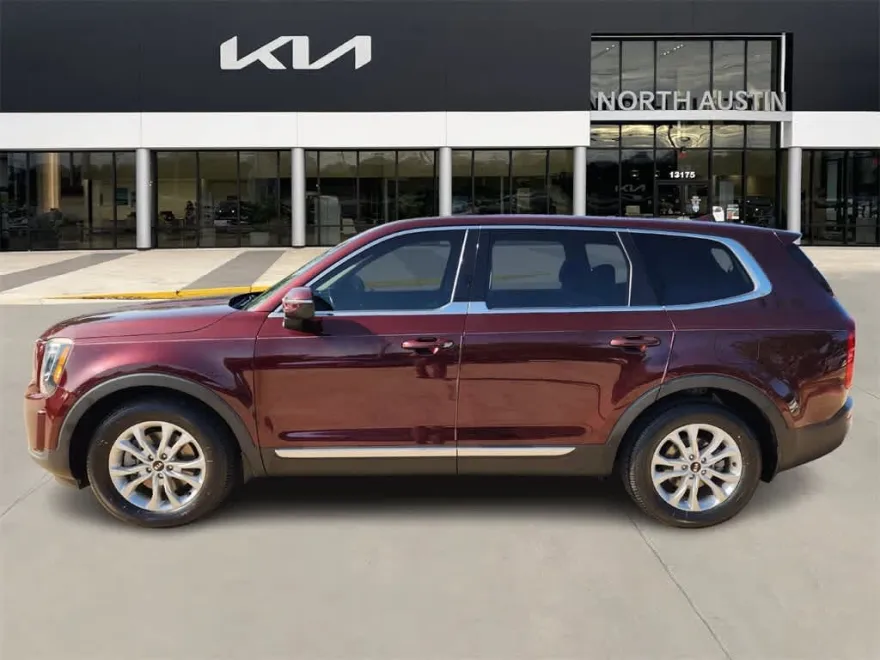 2021 Kia Telluride LX photo 1