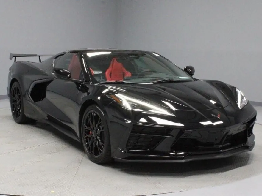 2025 Chevrolet Corvette Stingray photo 1