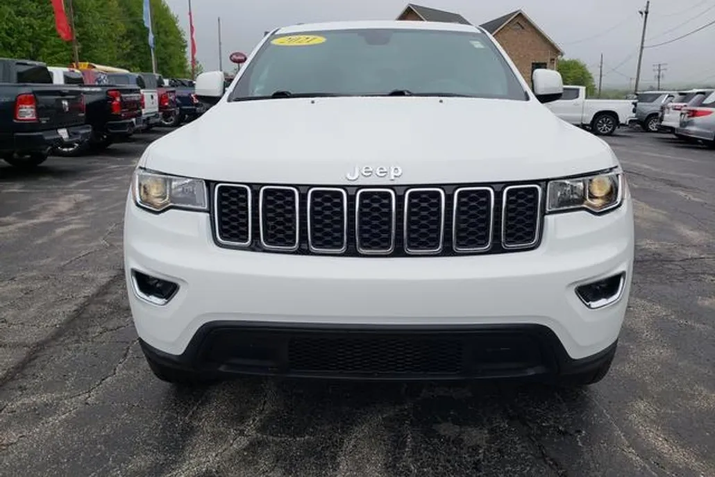 2021 Jeep Grand Cherokee Laredo E photo 1