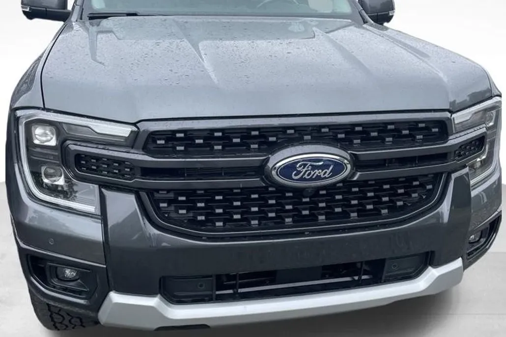 2025 Ford Ranger Lariat photo 1