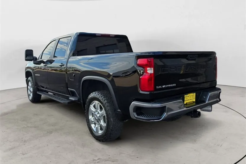 2022 Chevrolet Silverado 2500HD LT photo 1