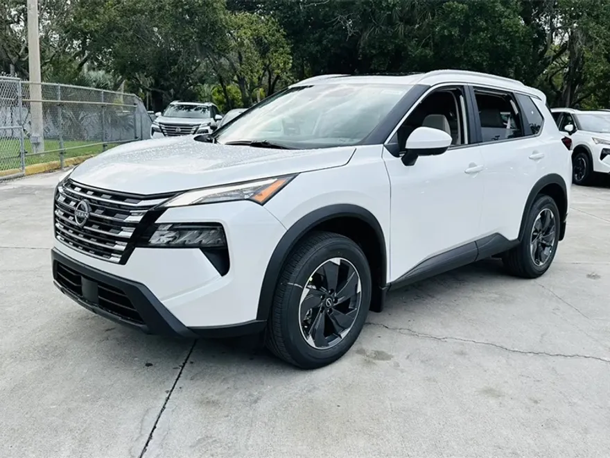 2026 Nissan Rogue SV photo 1