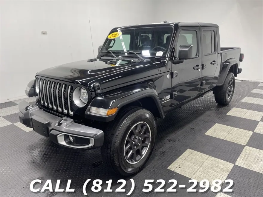 2023 Jeep Gladiator Overland photo 1