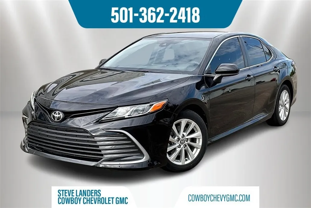 2021 Toyota Camry LE photo 1