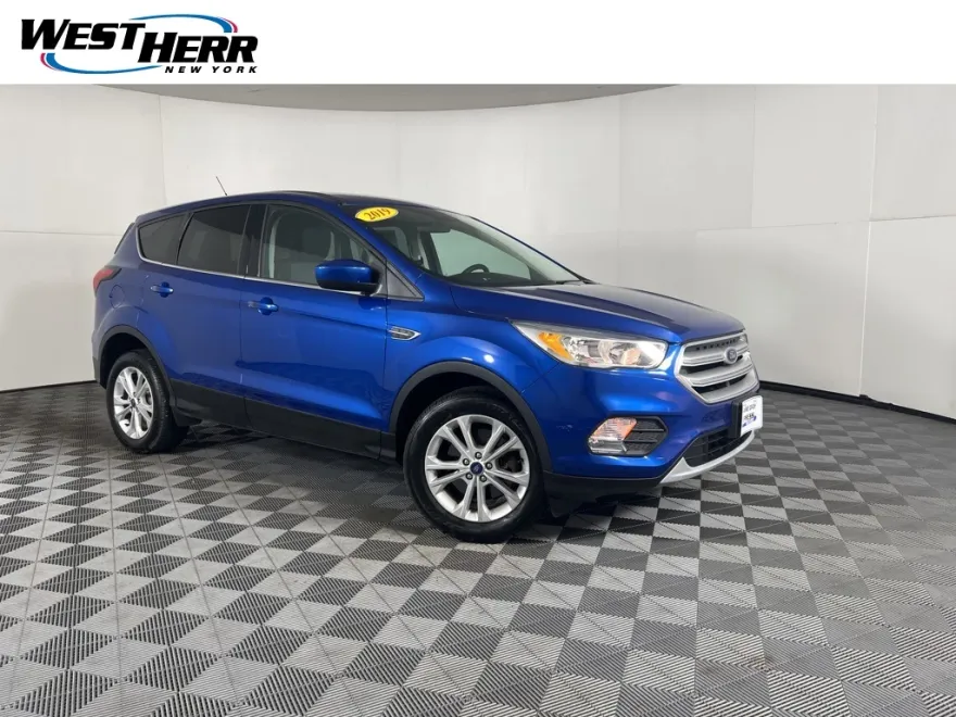 2019 Ford Escape SE photo 1