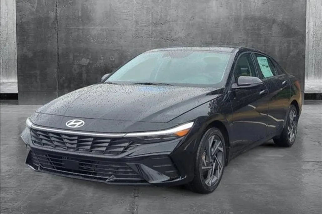 2025 Hyundai Elantra Hybrid Limited photo 1