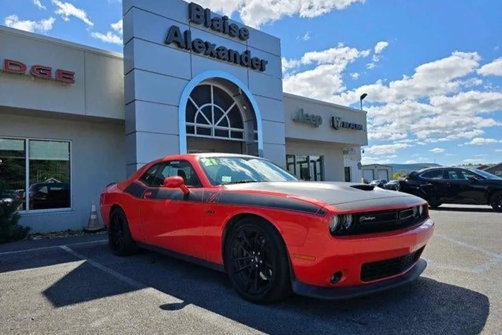 2021 Dodge Challenger R/T Scat Pack photo 1