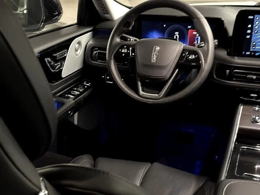 2025 Lincoln Aviator Reserve photo 22