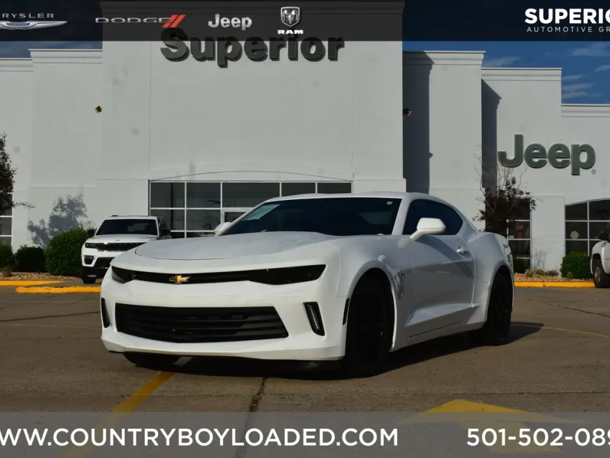 2017 Chevrolet Camaro 1LT photo 1