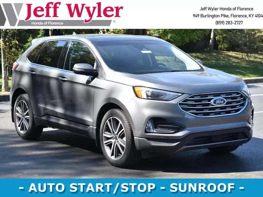 2022 Ford Edge Titanium photo 1