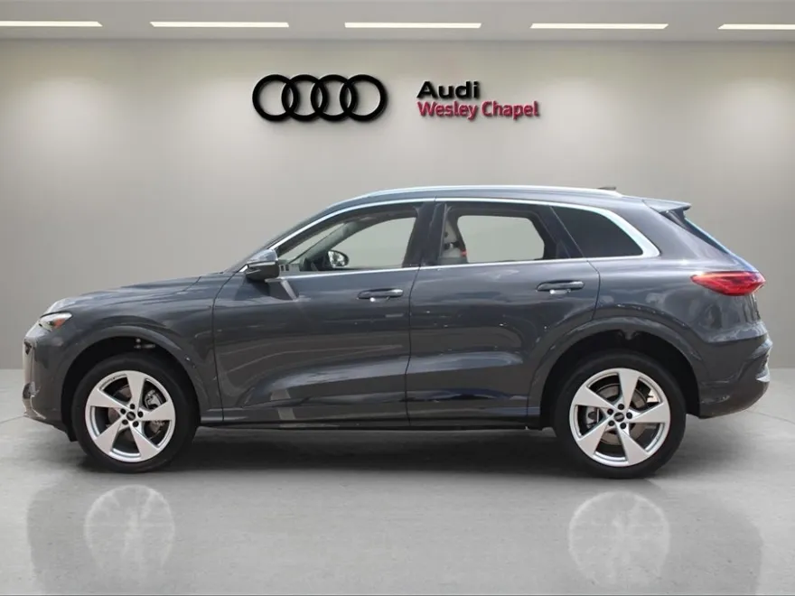 2025 Audi Q5 2.0T Premium Plus photo 1