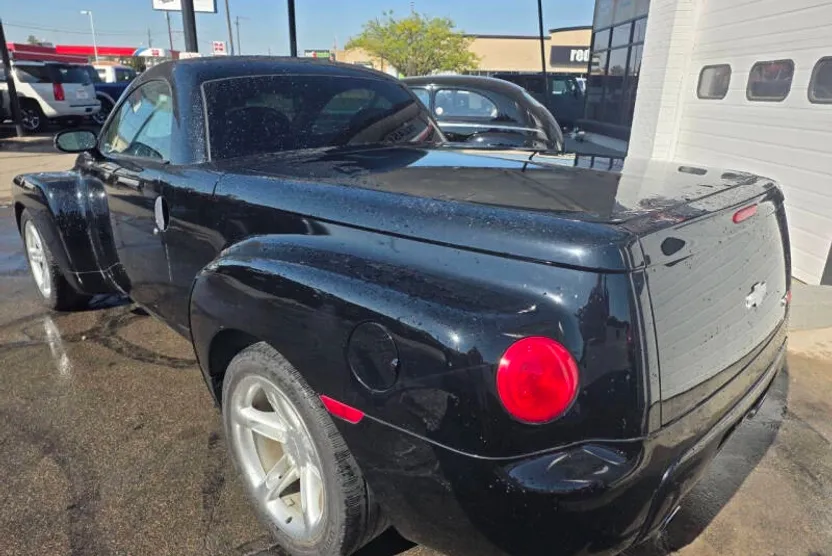 2003 Chevrolet SSR photo 1