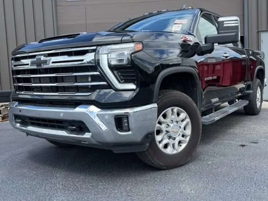 2024 Chevrolet Silverado 2500HD LTZ photo 1