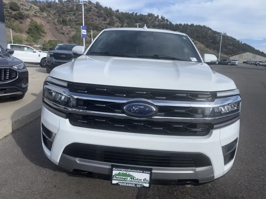 2023 Ford Expedition MAX Limited photo 1