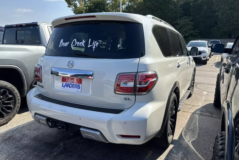 2018 Nissan Armada SL photo 1