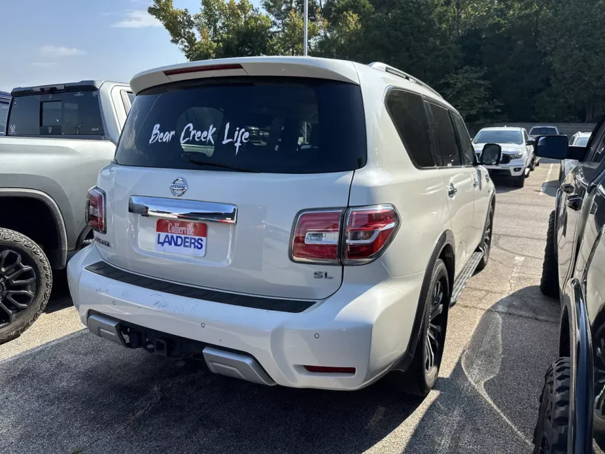 2018 Nissan Armada SL photo 1