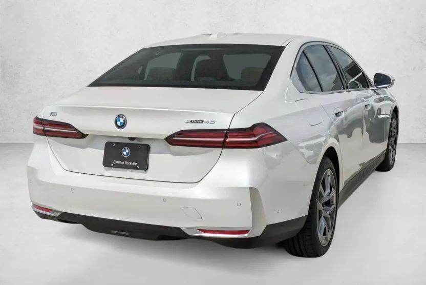 2025 Bmw i5 xDrive40 photo 1