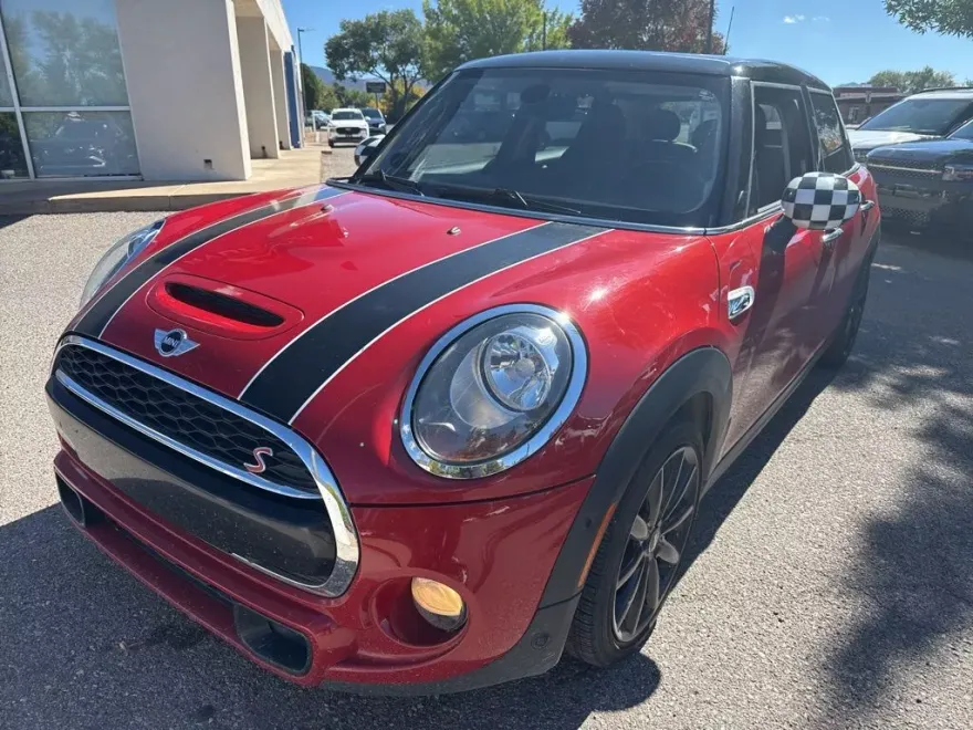 2018 Mini Cooper 4 Door Hardtop Base photo 1