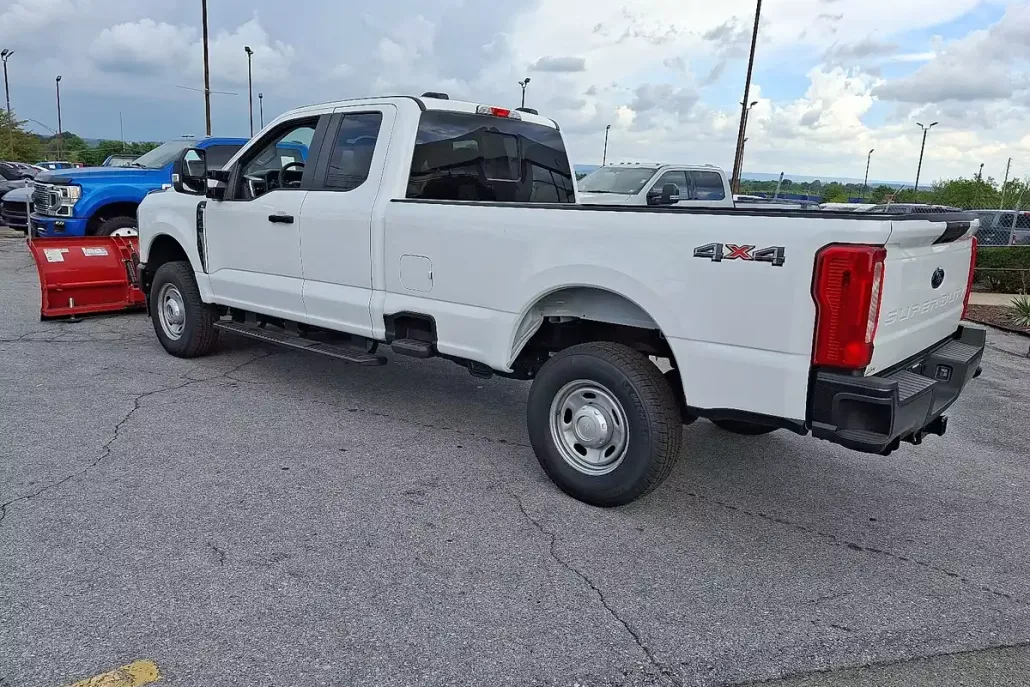2025 Ford F-250 XL photo 1