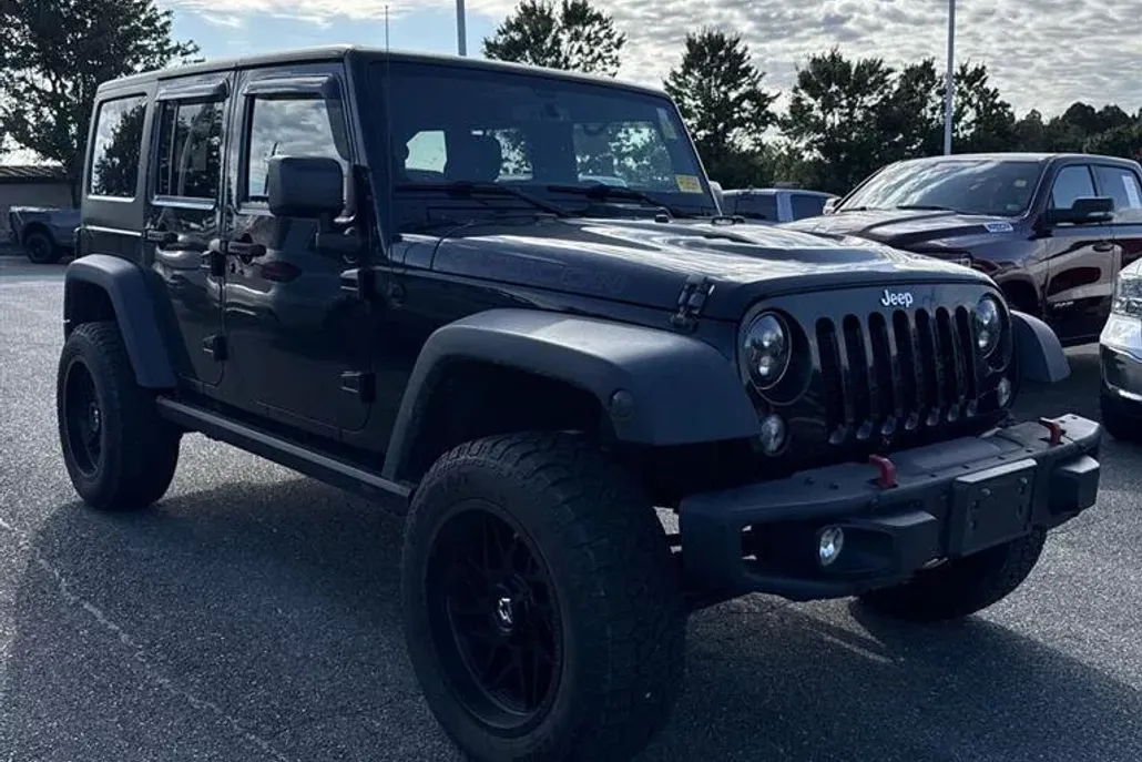 2016 Jeep Wrangler Unlimited Rubicon photo 1