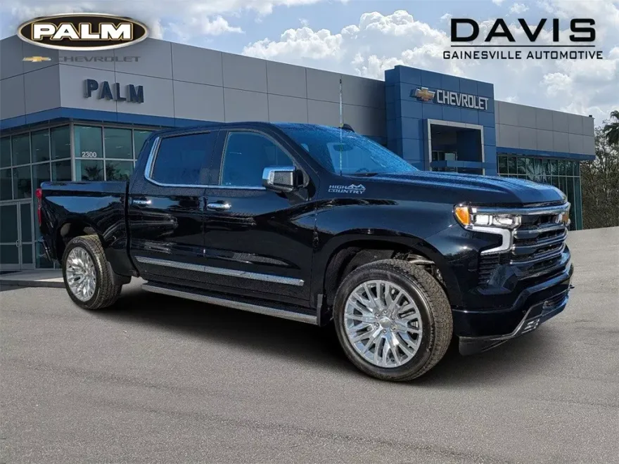 2025 Chevrolet Silverado 1500 High Country photo 1