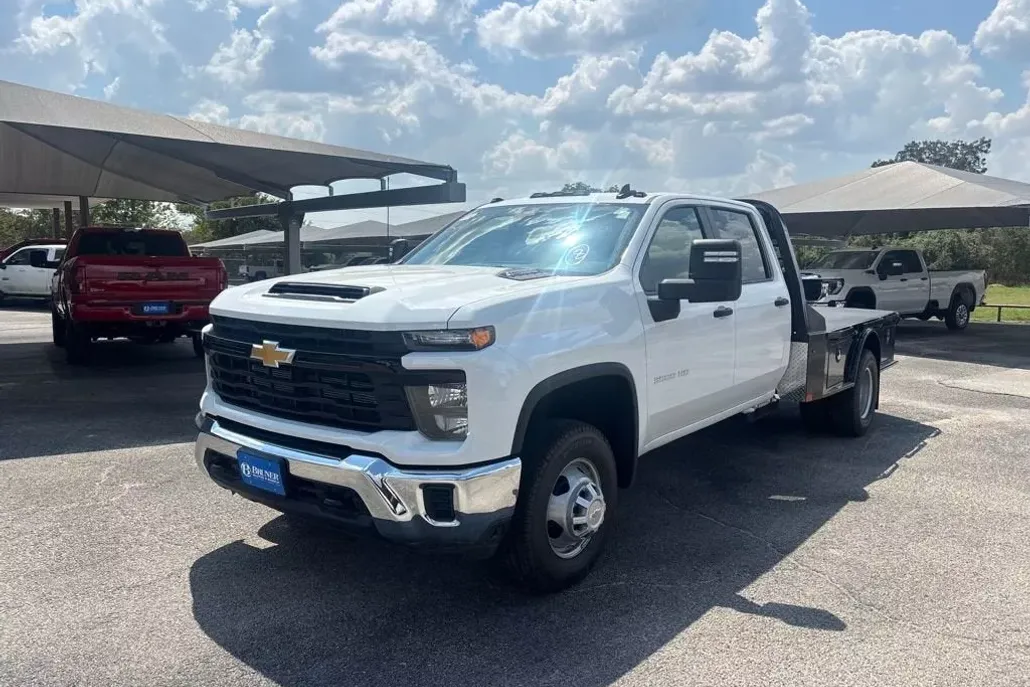 2025 Chevrolet Silverado 3500HD Work Truck photo 1