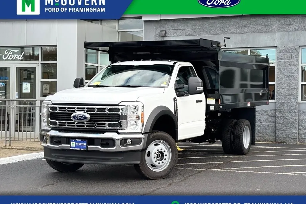 2025 Ford F-550 photo 1