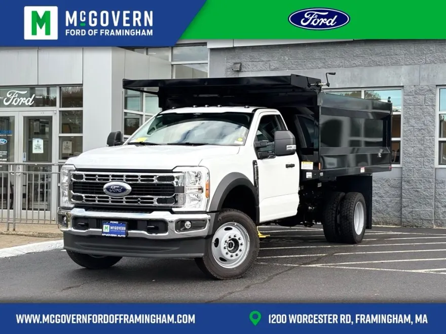 2025 Ford F-550 photo 1