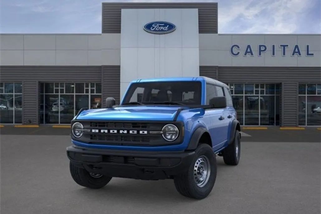 2025 Ford Bronco Base photo 1