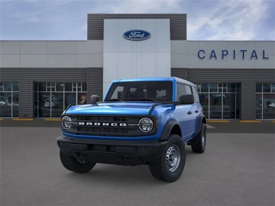 2025 Ford Bronco Base photo 1
