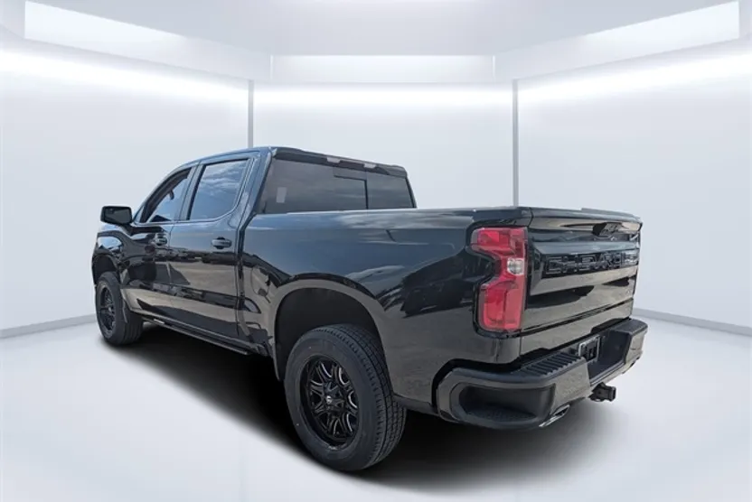 2023 Chevrolet Silverado 1500 RST photo 1
