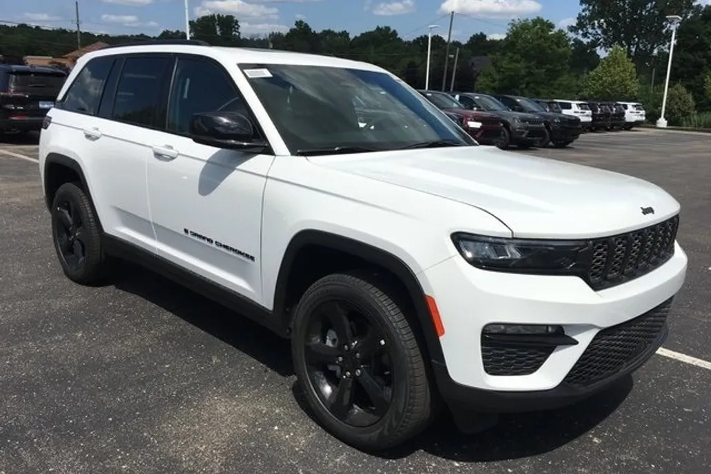 2025 Jeep Grand Cherokee Limited photo 1