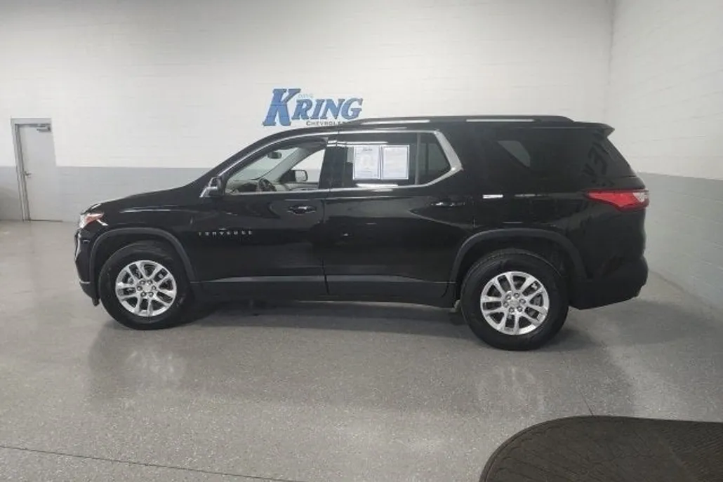 2021 Chevrolet Traverse Cloth photo 1